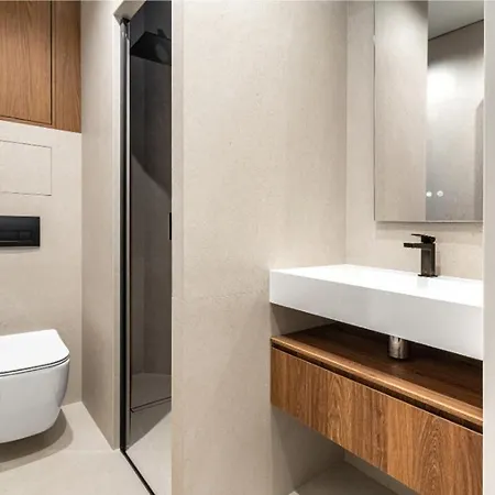 Elegant 2br At Monaco Border דירה בוסוליי