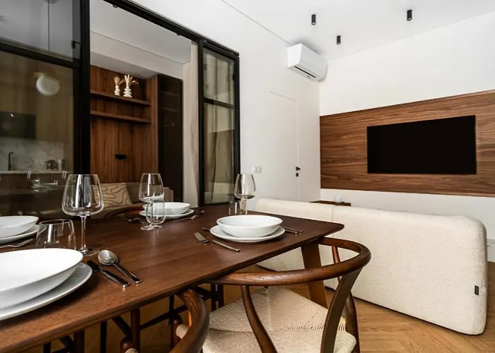 Apartment Elegant 2br At Monaco Border