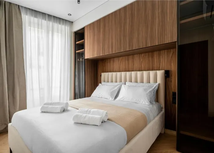 Elegant 2br At Monaco Border *