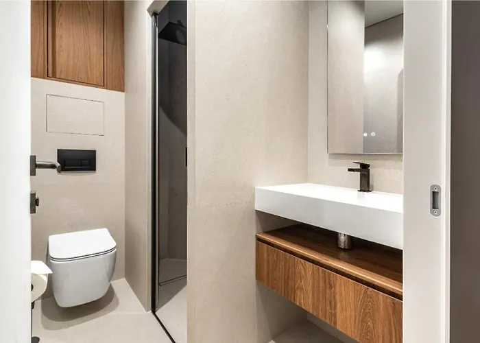 Elegant 2br At Monaco Border Apartment Beausoleil